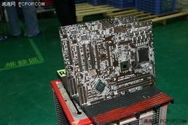 兩大亮點三大特點 訪磐正超磐手工廠 計算機軟硬件的匠心融合